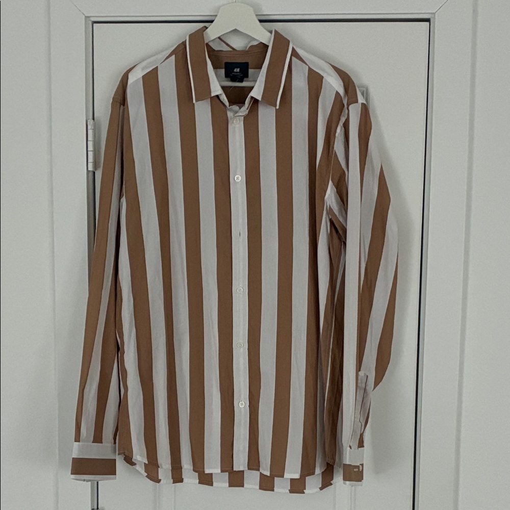 H&M Striped Brown and White Button Down Top